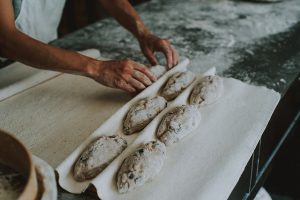 haluta ( ハルタ ) 上田の成形されるパン