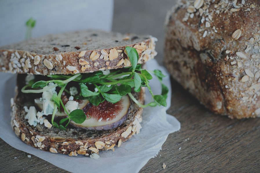 haluta ( ハルタ ) 上田のパンを使ったサンドイッチ